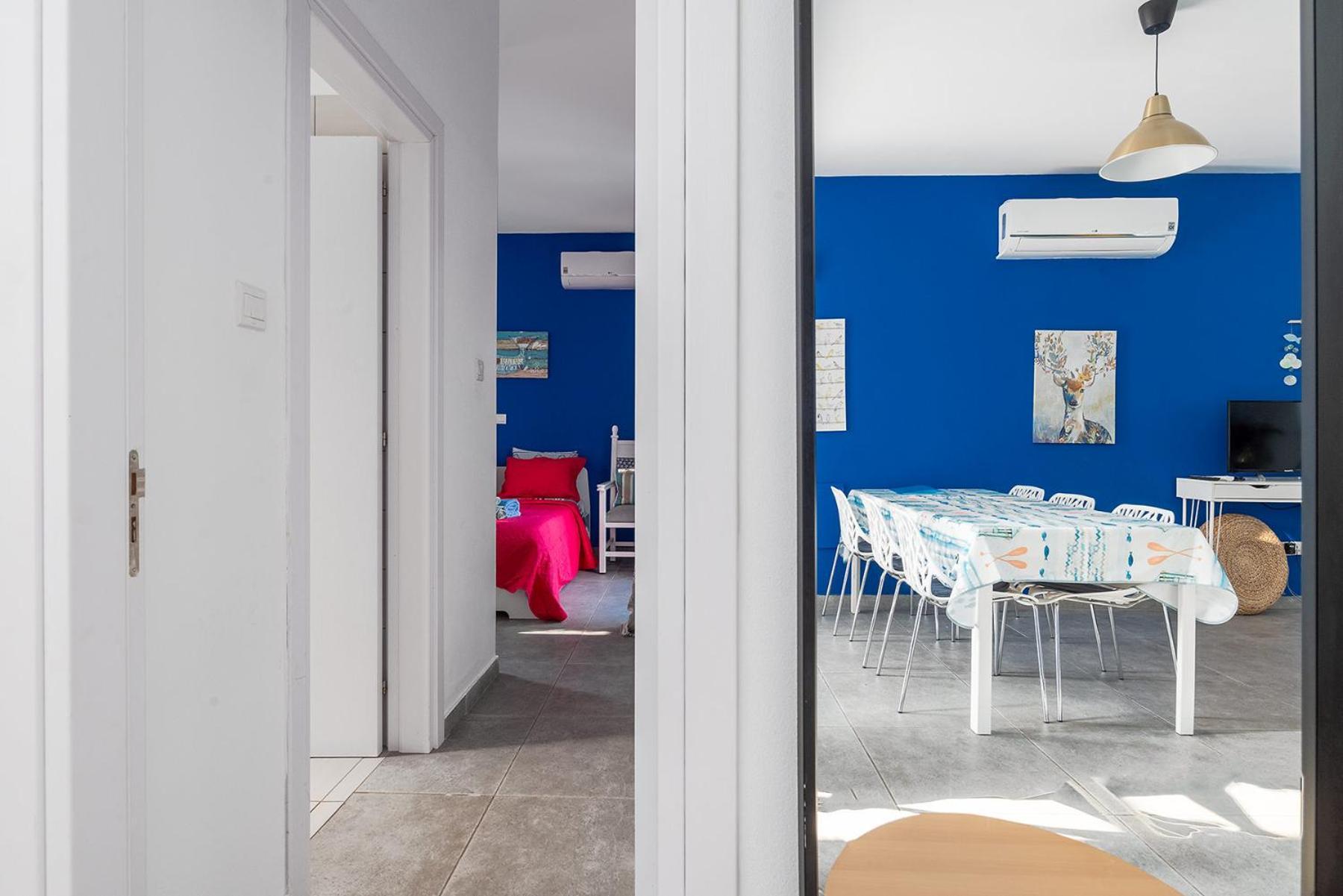 Willa Blue Diamond Pafos